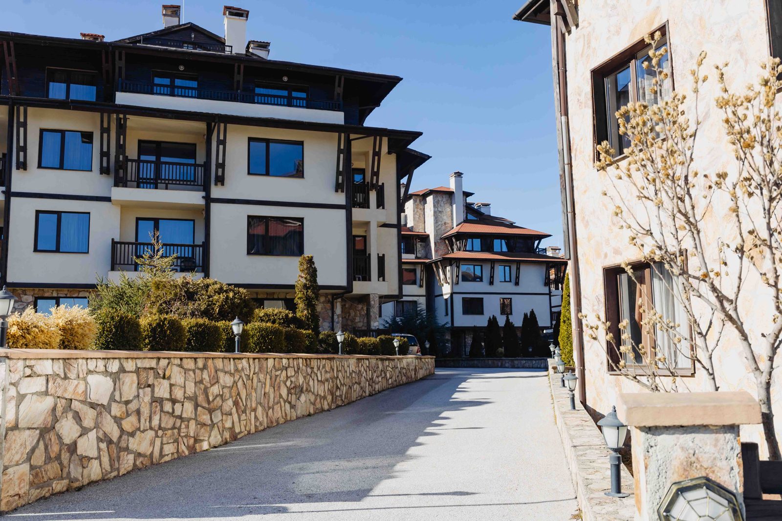 Bansko apartment building exterior